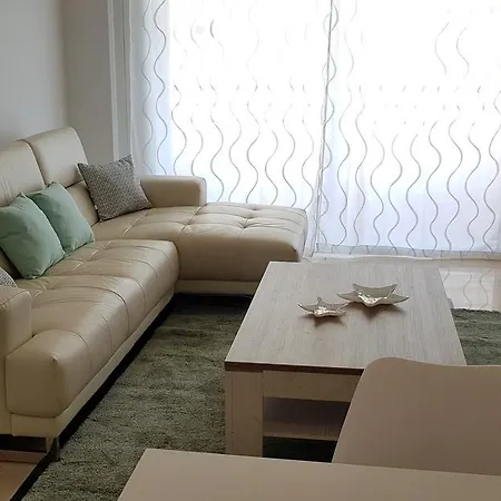 Beach Centre 2 Bedroom Faro * Marbella