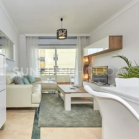 Beach Centre 2 Bedroom Faro Marbella